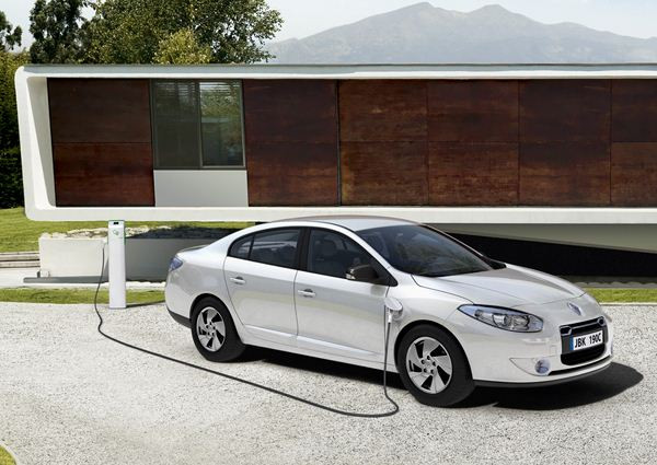 La Renault Fluence Z.E. électrique sera vendue à partir de 21 300 euros mi-2011