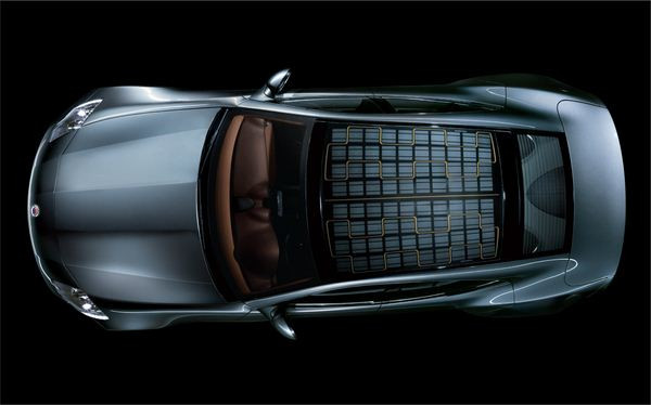 Fisker présente sa berline quatre portes quatre places hybride rechargeable