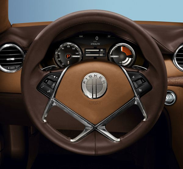 Fisker présente sa berline quatre portes quatre places hybride rechargeable