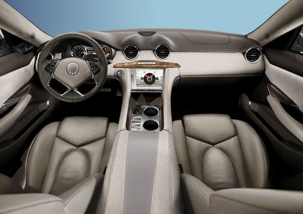 Fisker présente sa berline quatre portes quatre places hybride rechargeable