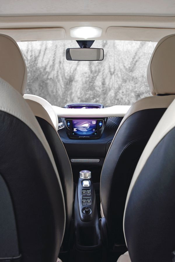 La Pininfarina BlueCar électrique de série présentée au Mondial de l'Automobile