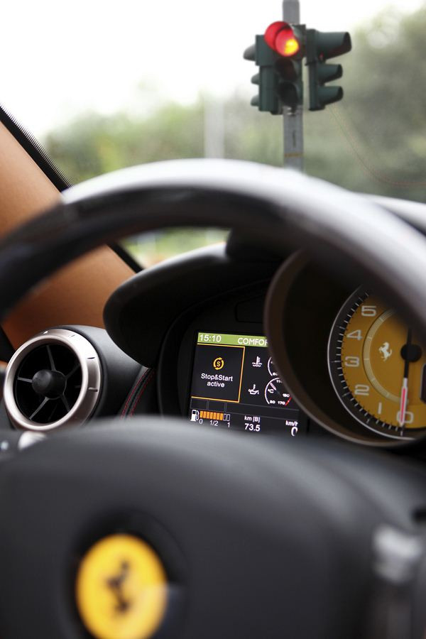 La Ferrari California se met au Stop&Start