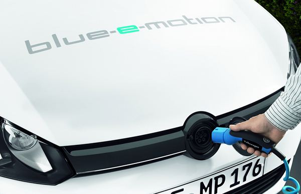 Volkswagen annonce la commercialisation de la Golf blue-e-motion électrique en 2014