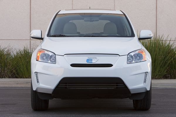 Toyota présente un concept de RAV4 électrique au salon de Los Angeles
