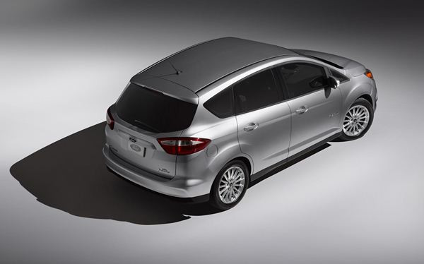Ford présente un C-Max hybride au salon de Détroit
