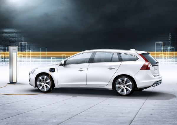 Volvo dévoile le V60 hybride diesel rechargeable