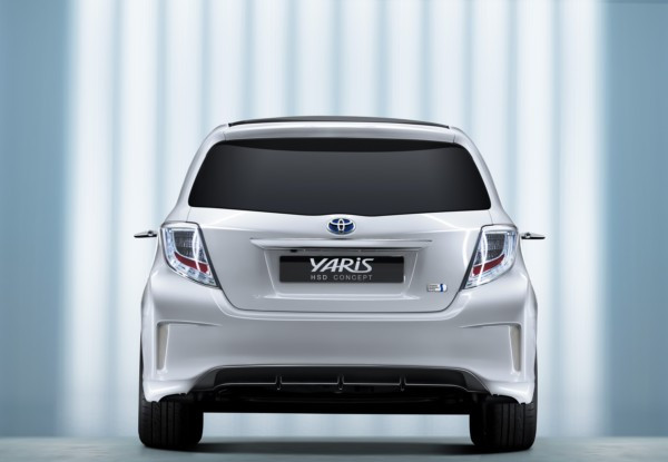 Toyota présente le concept Yaris Hybride HSD au salon de Genève