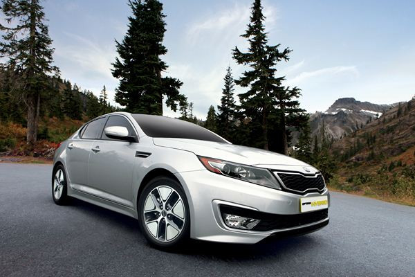 La déclinaison hybride de la Kia Optima présentée au salon de Genève