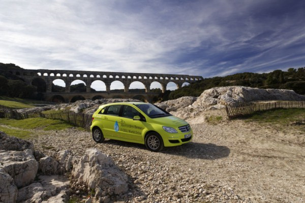 Un tour du monde de plus de 30 000 km en Mercedes Classe B F-Cell à pile à combustible