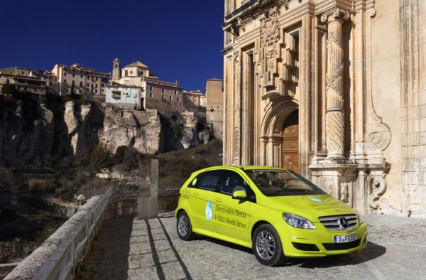 Un tour du monde de plus de 30 000 km en Mercedes Classe B F-Cell à pile à combustible