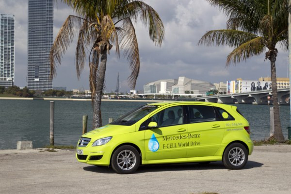 Un tour du monde de plus de 30 000 km en Mercedes Classe B F-Cell à pile à combustible