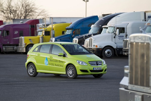 Un tour du monde de plus de 30 000 km en Mercedes Classe B F-Cell à pile à combustible