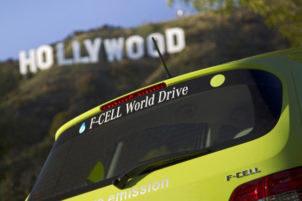 Un tour du monde de plus de 30 000 km en Mercedes Classe B F-Cell à pile à combustible