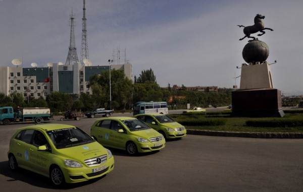 Un tour du monde de plus de 30 000 km en Mercedes Classe B F-Cell à pile à combustible