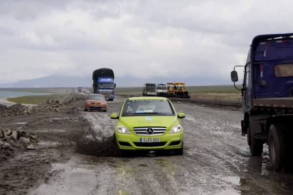 Un tour du monde de plus de 30 000 km en Mercedes Classe B F-Cell à pile à combustible
