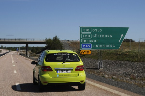 Un tour du monde de plus de 30 000 km en Mercedes Classe B F-Cell à pile à combustible