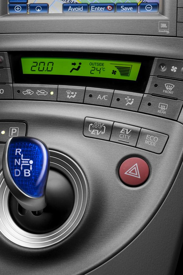 Une consommation de 2,2 litres aux 100 km avec la Toyota Prius Hybride Rechargeable