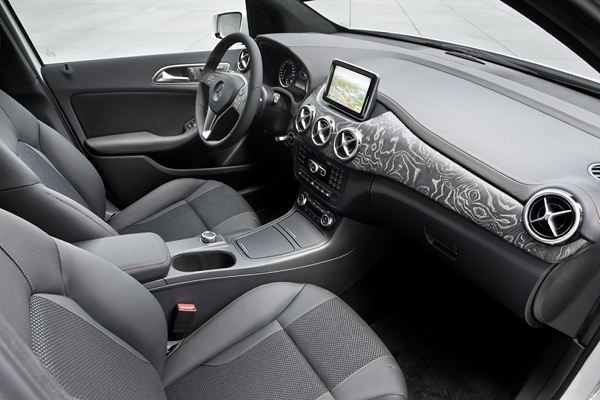 Mercedes-Benz présente un concept de véhicule électrique à prolongateur