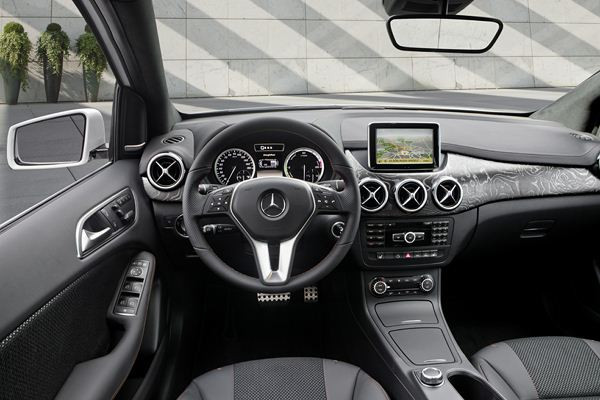 Mercedes-Benz présente un concept de véhicule électrique à prolongateur