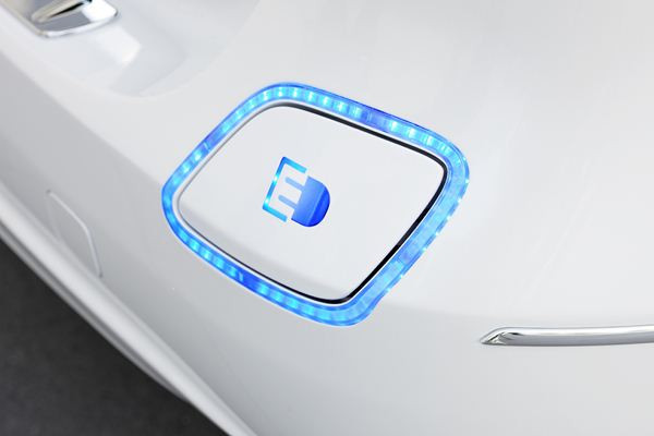 Mercedes-Benz présente un concept de véhicule électrique à prolongateur