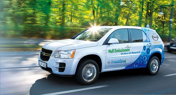 Premiers tours de roues avec l'HydroGen4 à pile à combustible de General Motors