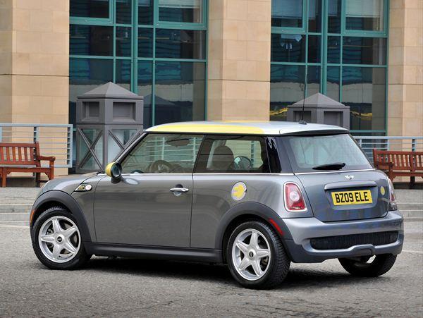 Les testeurs de la Mini E électrique convaincus par l'électrique en deuxième voiture