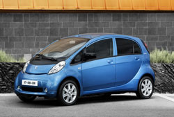 Une commande groupée de 3 074 véhicules électriques Peugeot iOn sur 4 ans