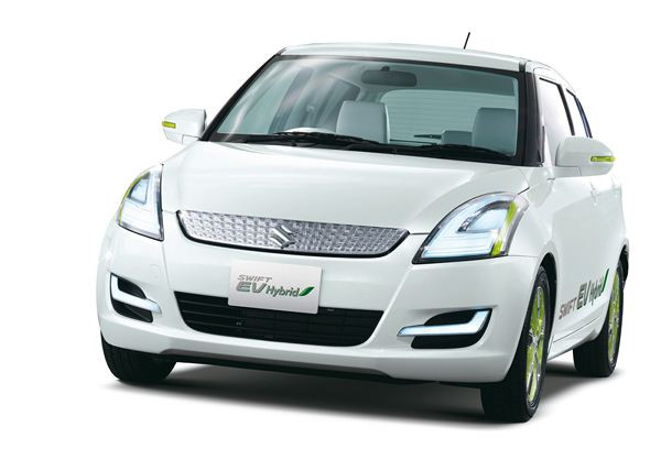 Une Suzuki Swift électrique équipée d’un alternateur entraîné par un moteur thermique