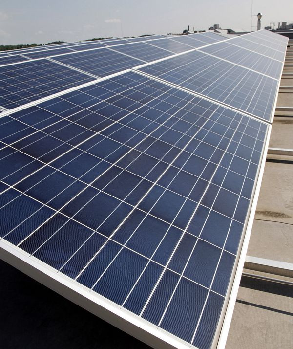 Opel met en service une vaste centrale solaire sur le toit de l’usine de Rüsselsheim