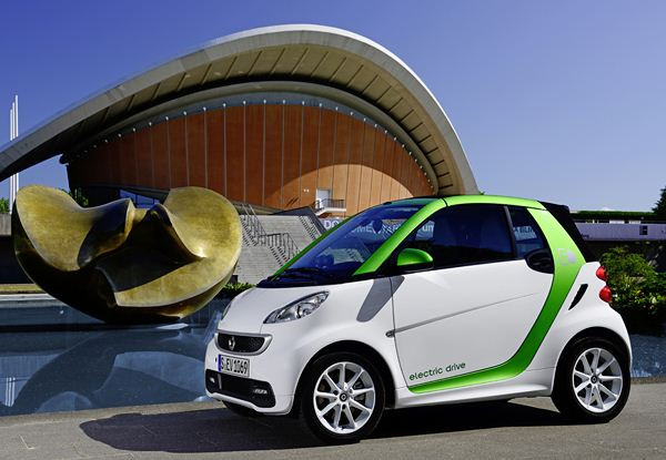La nouvelle Smart Fortwo électrique commercialisée à partir de 24 250 euros