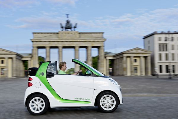 La nouvelle Smart Fortwo électrique commercialisée à partir de 24 250 euros