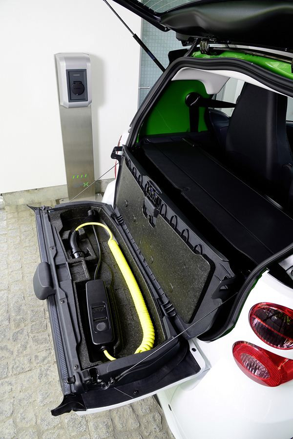 La nouvelle Smart Fortwo électrique commercialisée à partir de 24 250 euros