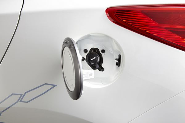Hyundai annonce la production en série du ix35 à pile à combustible d'ici la fin 2012