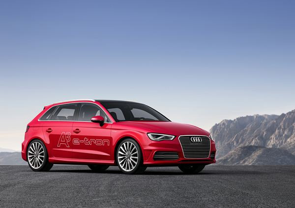 Une Audi A3 e-tron hybride essence rechargeable à 1,5 litre de carburant aux 100 km