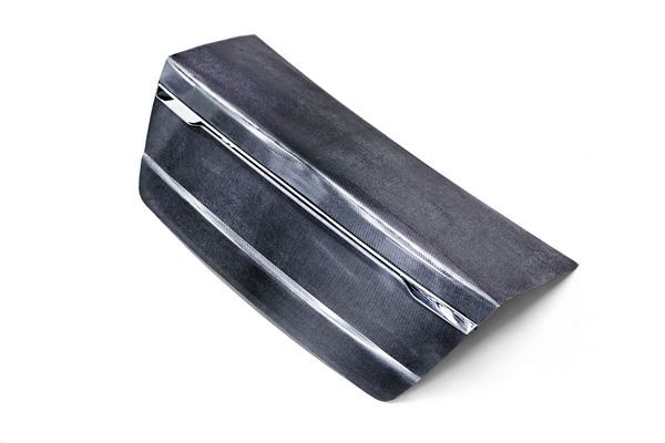 Des composants structurels légers pour le stockage d’énergie des véhicules électriques