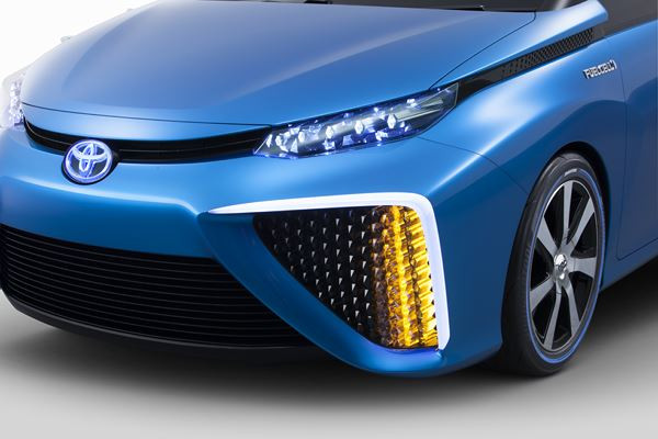Le concept Toyota FCV anticipe le véhicule à pile à combustible de Toyota