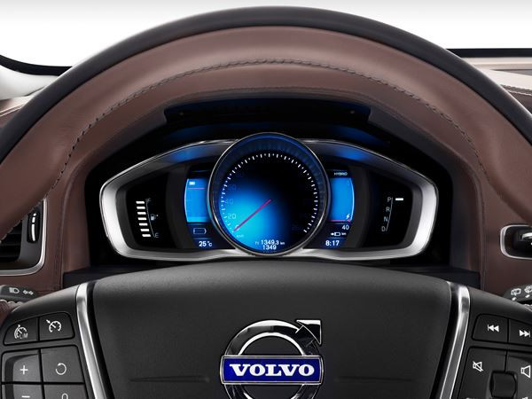 Une Volvo S60L hybride rechargeable essence à 50 g de CO2 au km