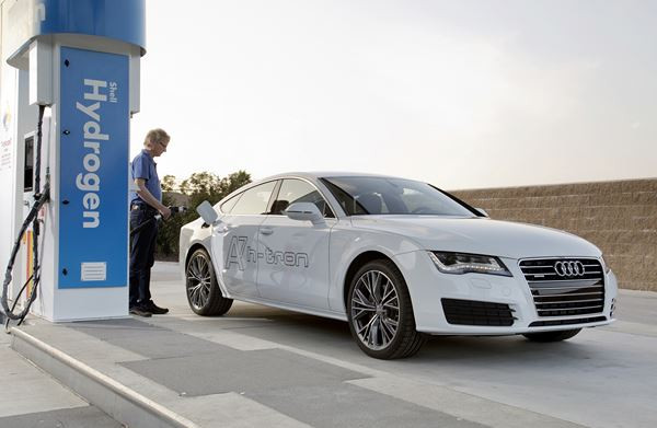 L'Audi A7 Sportback h-tron quattro à pile à combustible sur la ligne de départ