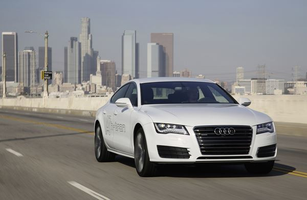 L'Audi A7 Sportback h-tron quattro à pile à combustible sur la ligne de départ