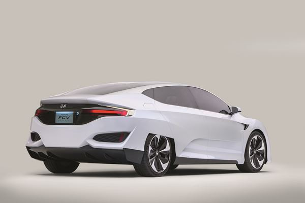 Le Honda FCV Concept annonce un véhicule à pile à combustible de série