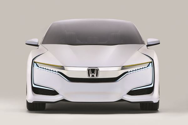 Le Honda FCV Concept annonce un véhicule à pile à combustible de série