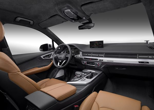 L'Audi Q7 e-tron quattro adopte la technologie hybride diesel rechargeable