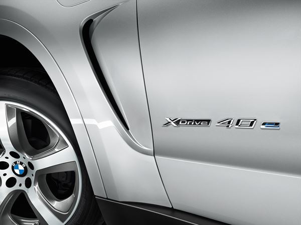La BMW X5 xDrive40e adopte la technologie hybride rechargeable