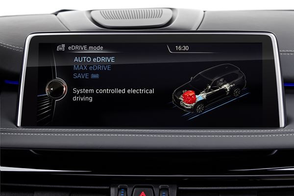 La BMW X5 xDrive40e adopte la technologie hybride rechargeable