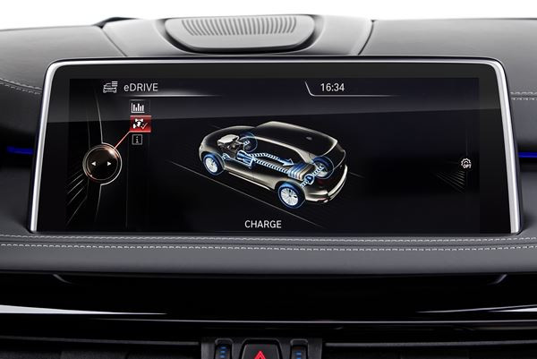 La BMW X5 xDrive40e adopte la technologie hybride rechargeable