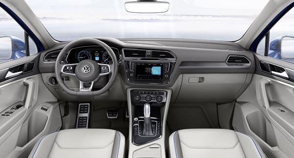 Un concept Volkswagen Tiguan GTE avec des panneaux solaires