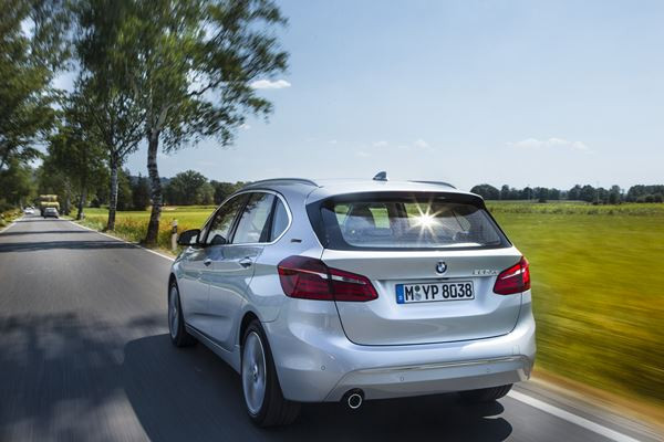 La BMW Série 2 Active Tourer se met à l'hybride rechargeable