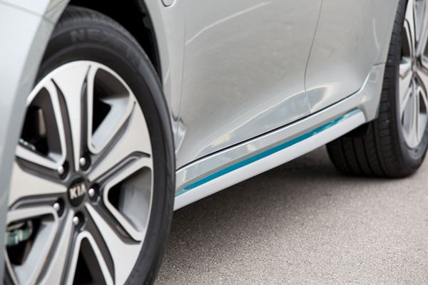 La berline Kia Optima adopte un groupe propulseur hybride rechargeable