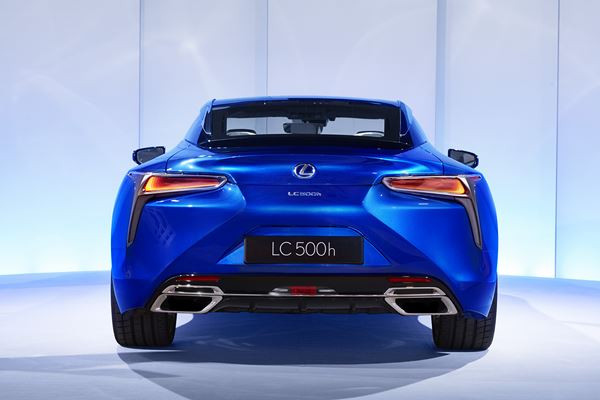 Le Lexus LC 500h embarque un système hybride multi-étage de nouvelle génération
