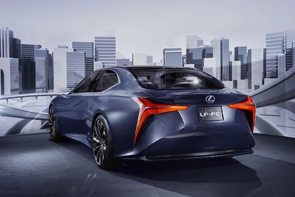 Le concept LF-FC annonce un véhicule Lexus à pile à combustible vers 2020
